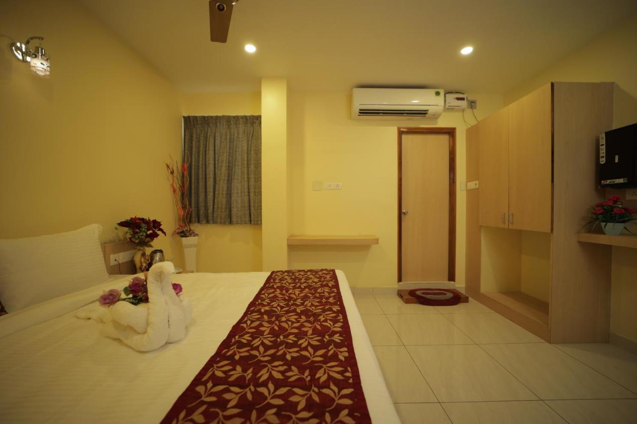 Nadanam Inn ปอนดิเชอรี ภายนอก รูปภาพ