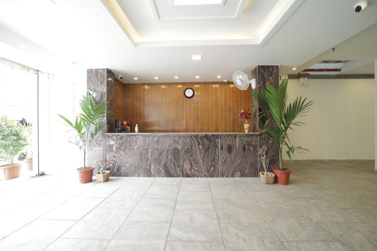 Nadanam Inn ปอนดิเชอรี ภายนอก รูปภาพ