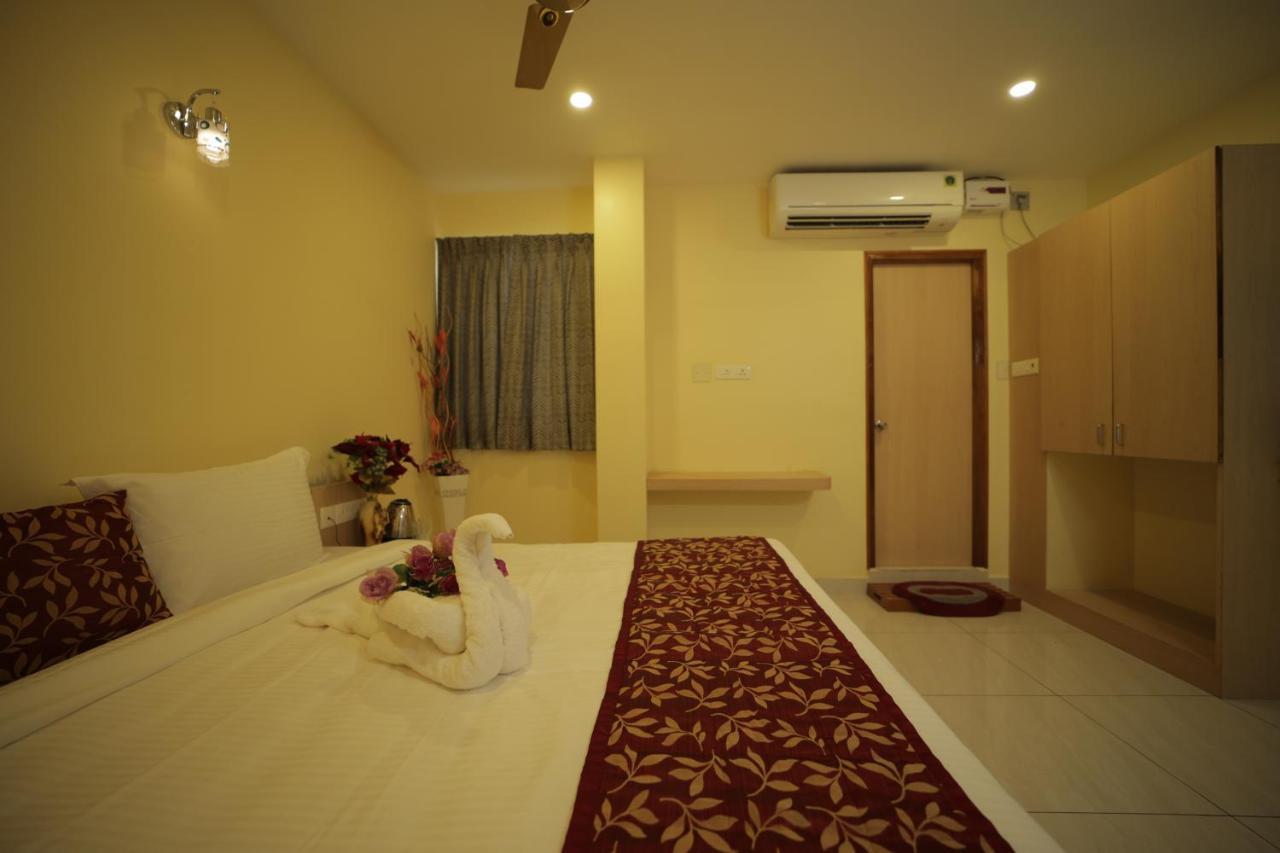 Nadanam Inn ปอนดิเชอรี ภายนอก รูปภาพ